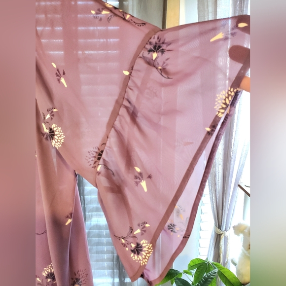 Style & Co Sheer Floral Pintuck Blouse - Picture 6 of 8